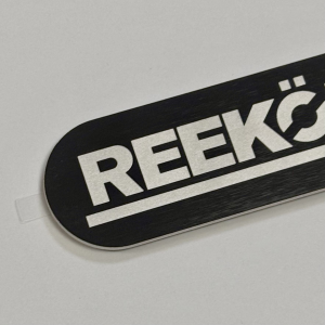 Silk Screen Printed Aluminum label (1)