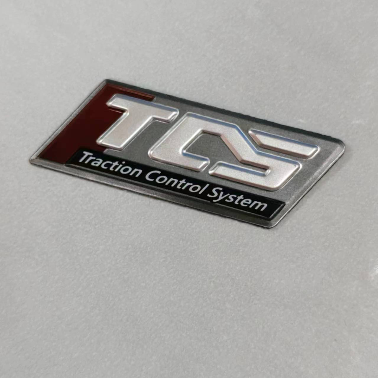 Fabricante e produto de etiquetas de relevo de plástico brando con placa de  identificación 3D en relevo con logotipo personalizado de China | Haixinda, image size:1279x1279